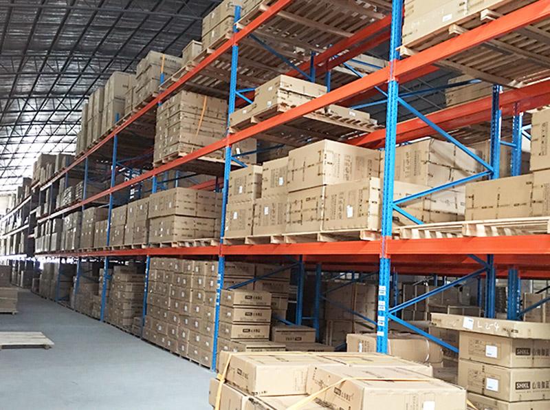 Make full use of the warehouse space