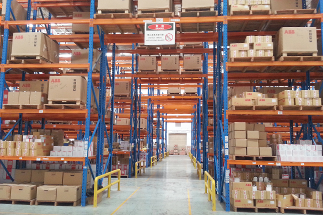 Warehouse heavy duty rack - pallet rack system