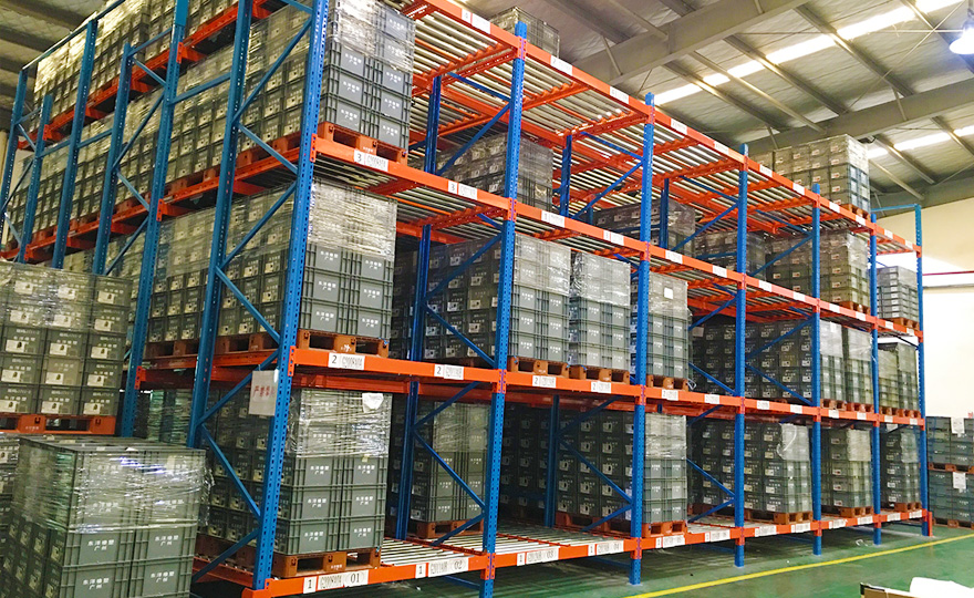 What are the types of first-in-first-out heavy duty racks