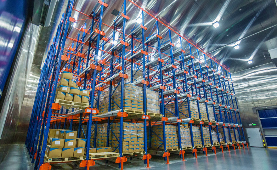 Cold storage three-dimensional rack with which cost-effective?