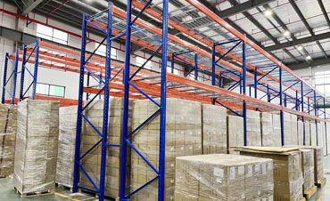 Malaysian food company customizes mesh layer board beam shelves