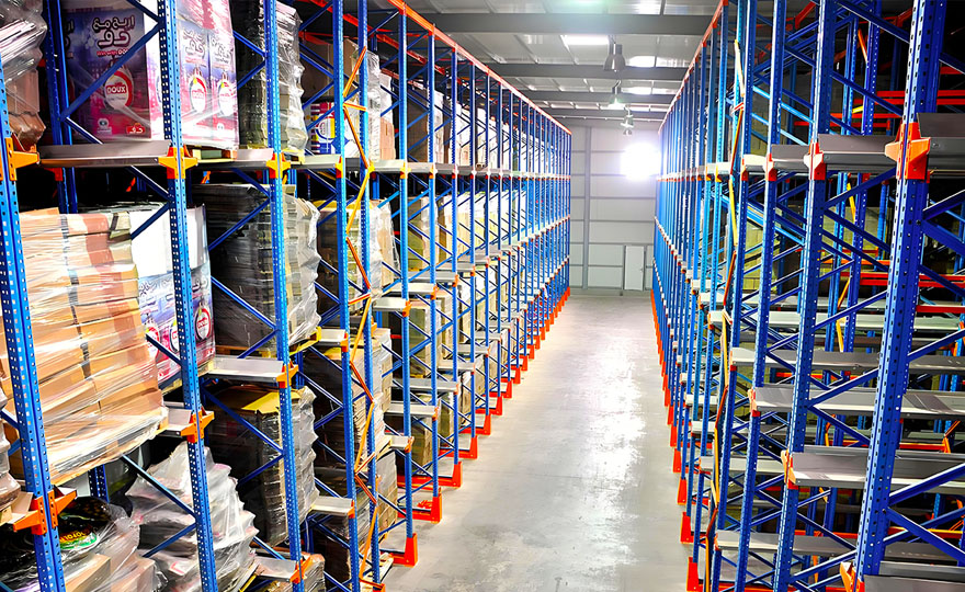 What are the components of the price of the shuttle rack?