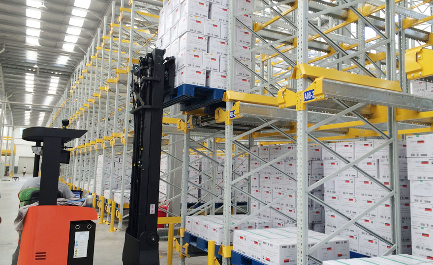 Can the shuttle rack be used in conjunction with AGV unmanned forklifts?