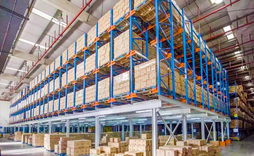 Heavy-duty warehouse logistics shelves, a highly efficient storage solution for heavy goods