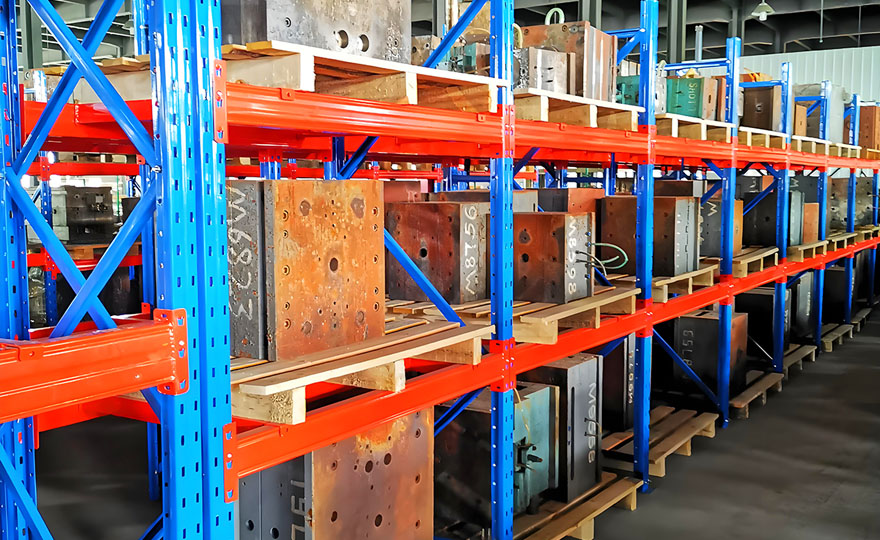 How to package the mold shelves when exporting them abroad?