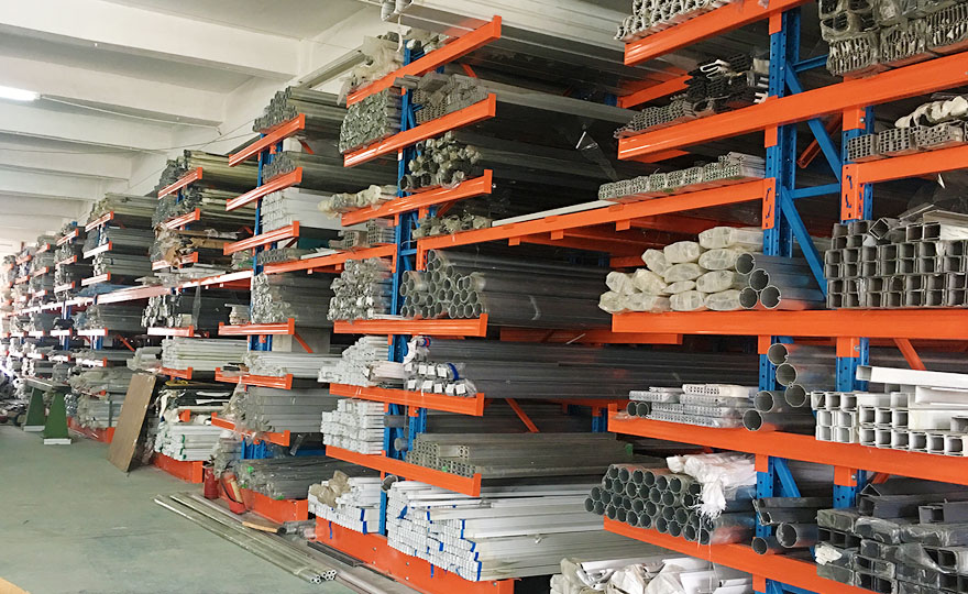 How to design aluminum-profile shelving system to achieve a higher storage capacity?
