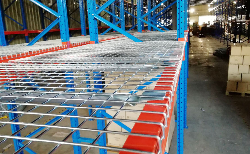 Grid layer rack, multi-specification goods storage solution