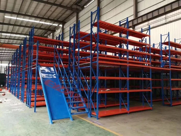 The Difference Between Double Deep Racking and Common Heavy Duty Warehouse Shelving