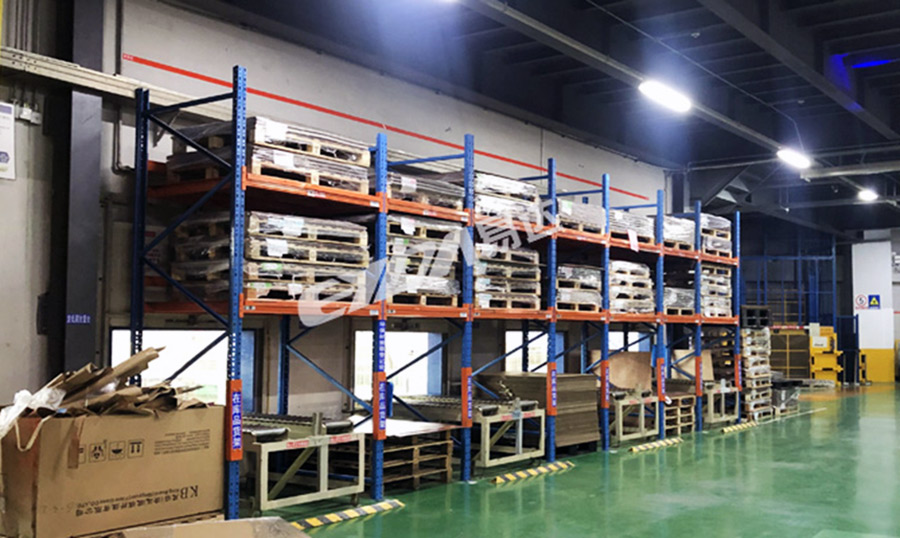 heavy duty pallet racks