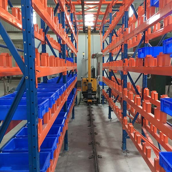 Can a warehouse with a height of 3 meters use a stacker three-dimensional warehouse?