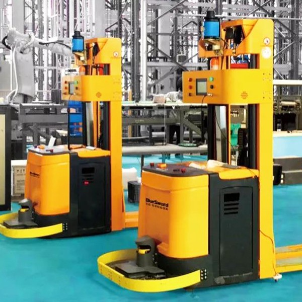 Which industries can AGV robots be applied to?