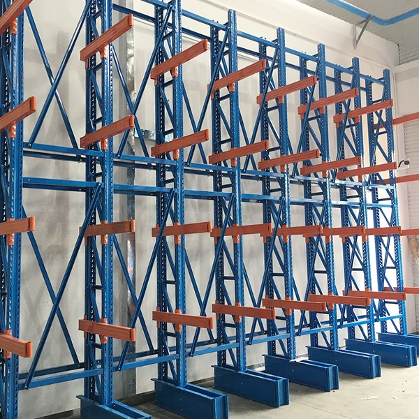 Cantilever rack