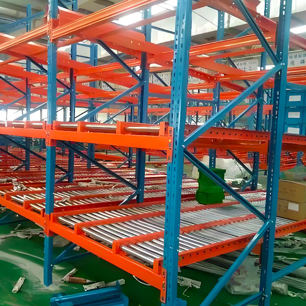 gravity-type mobile rack