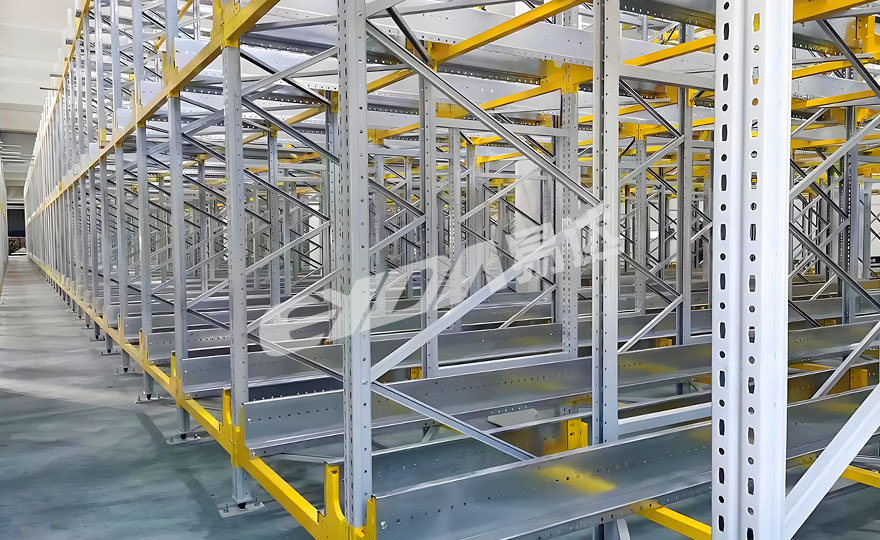 intelligent four-way vehicle rack