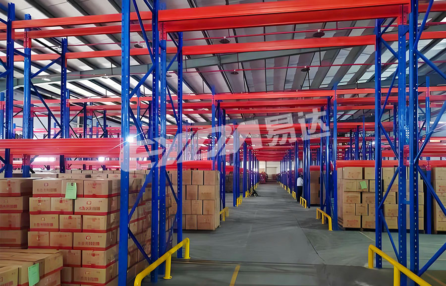 warehouse pallet shelves