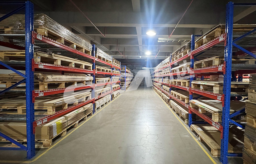 large-span heavy-duty board shelf large-span heavy-duty board shelf
